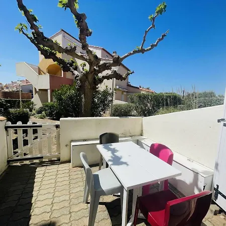 Διαμέρισμα Renove En Rez-de-jardin, Terrasse Et A 3 Min A Pied - Fr-1-723-99